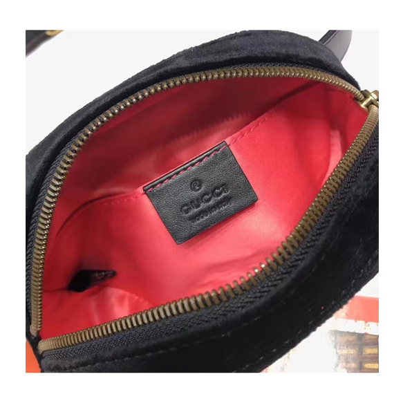구찌 GG마몬트 스타 엠벨리쉬 벨벳 벨트백 18cm